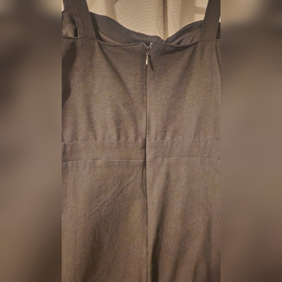 Shorts back Zipper romper - Picture 3 of 5